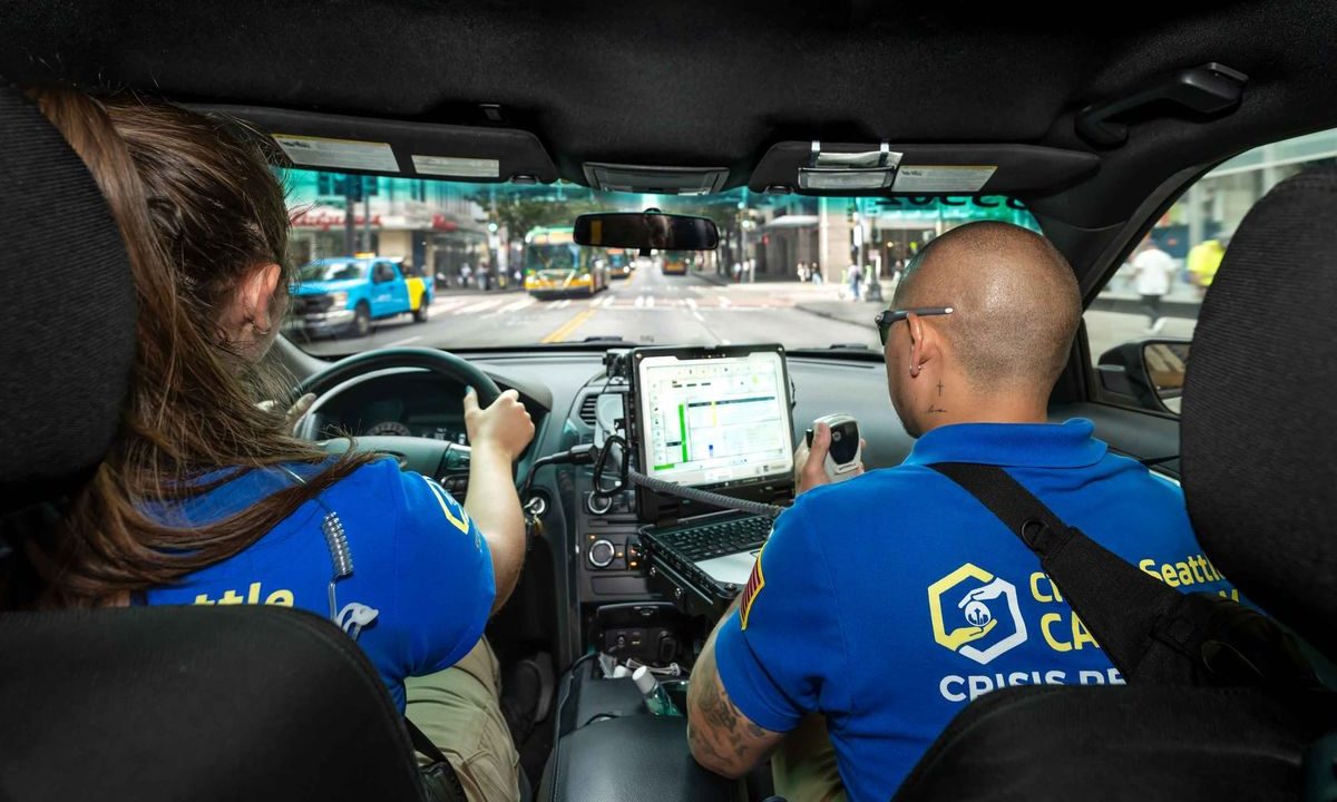 Seattle Civilian Crisis Response Team Hampered by Police Union Contract