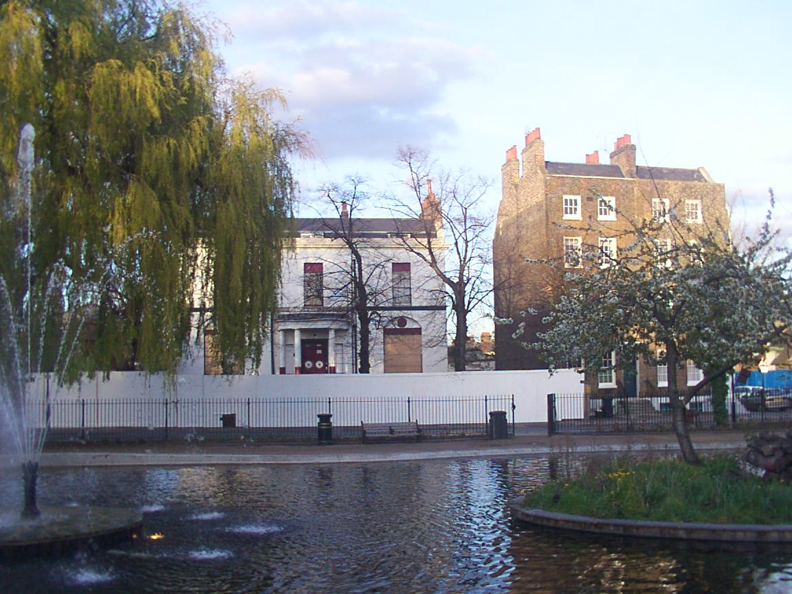 Diagram illustrating the London planning application process