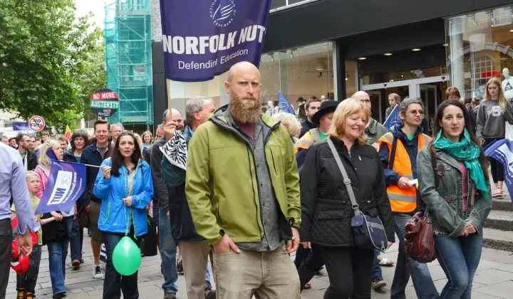 Strong Towns Raises Concerns Over Municipal Fragility and Development Patterns