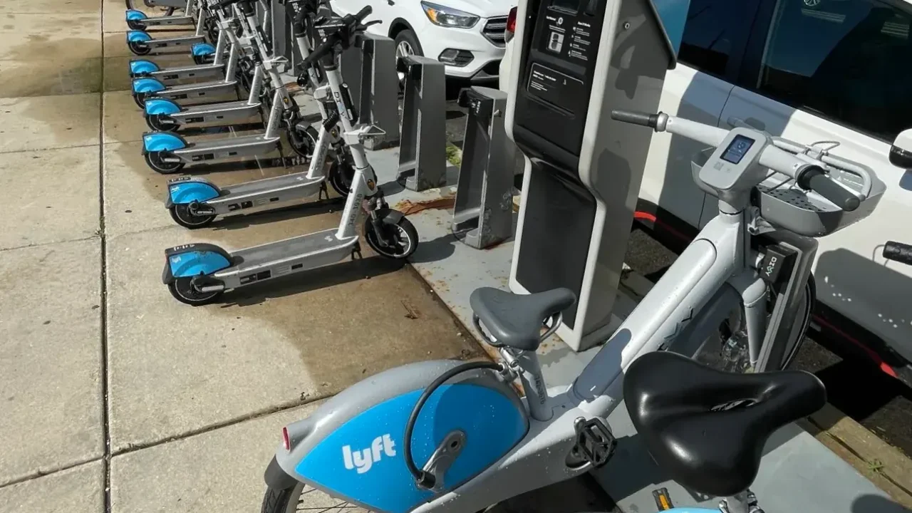Chicago Bike Share Navigates Growth and Equity Challenges