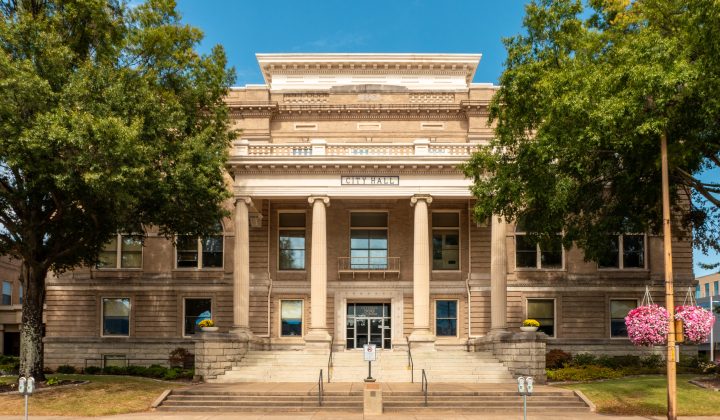 Little Rock Approves Data Center Regulations Amidst Resident Concerns