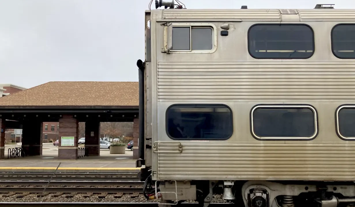 Illinois Transit Legislation Sees Cleanup Bill Amid Funding Concerns