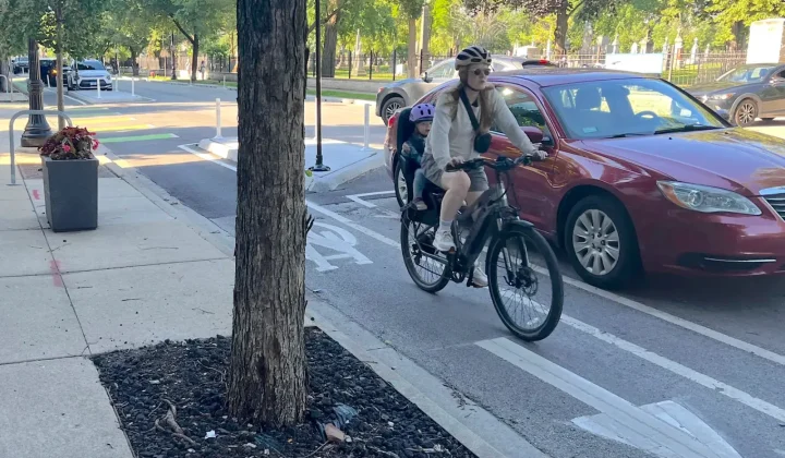 Chicago Podcast Discusses Cyclist Safety Following Planner’s Tragic Death