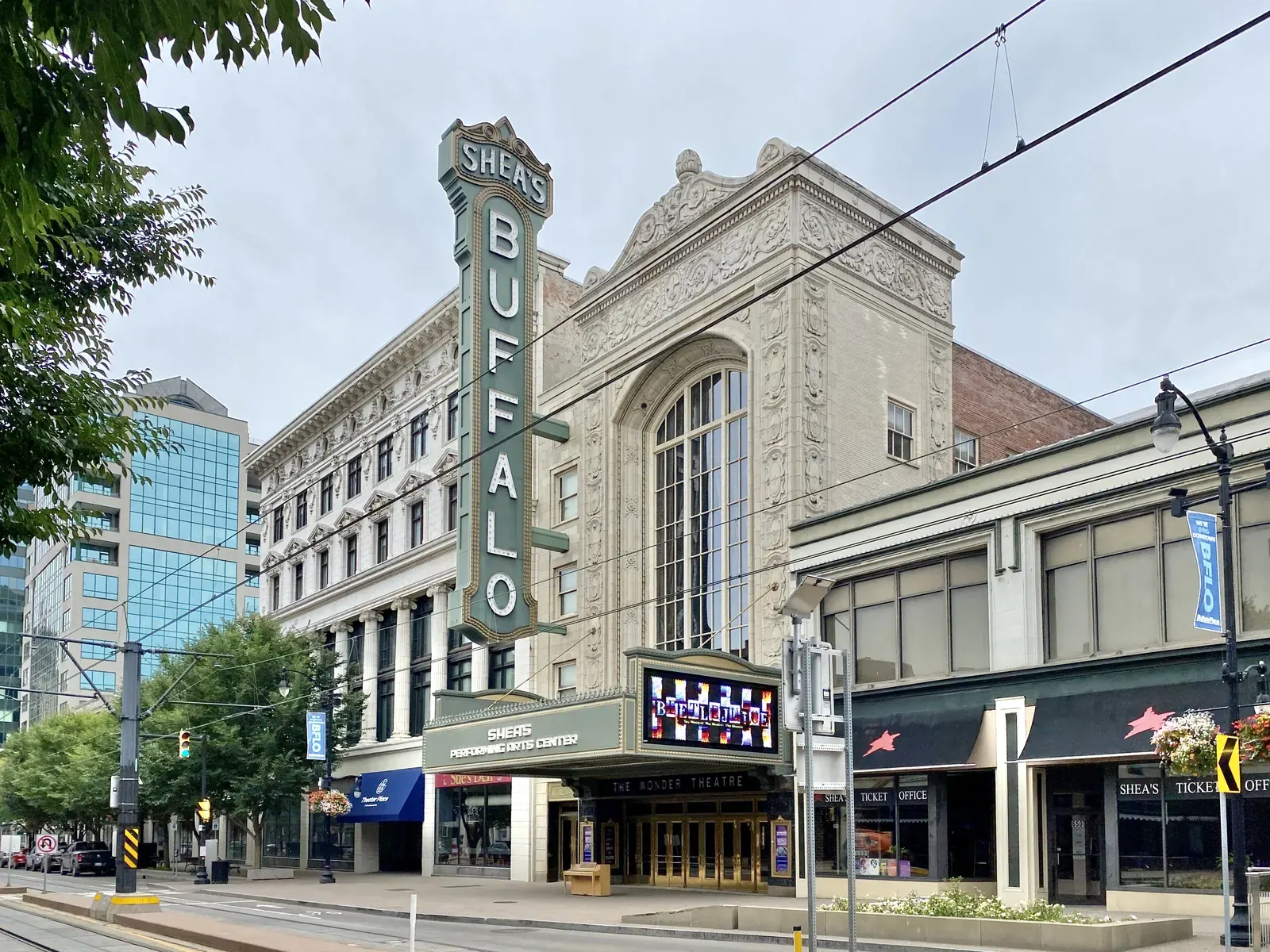Exterior view of the Chicago Greyhound Bus Terminal building.