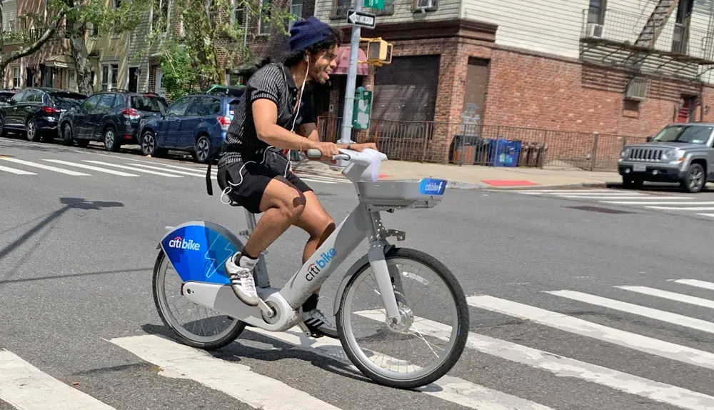 New York City Considers Discounted Citi Bike Memberships for Students and Seniors