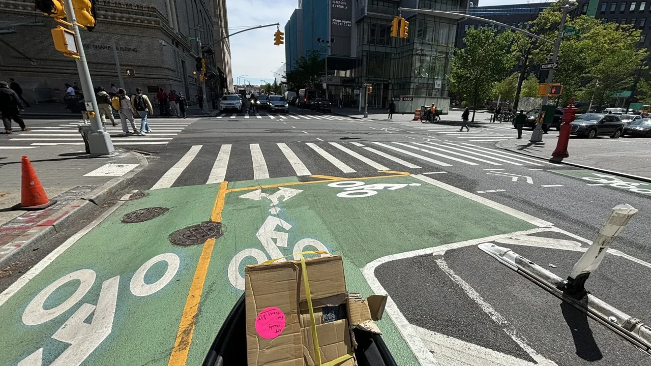 Brooklyn’s Ashland Place Bike Lane Gap to Close, Promising Safer Streets