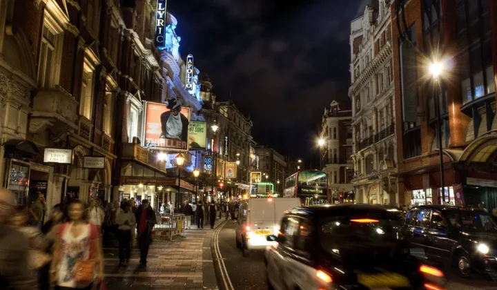 Transport for London: The Backbone of Transit, Street and Service Reporting