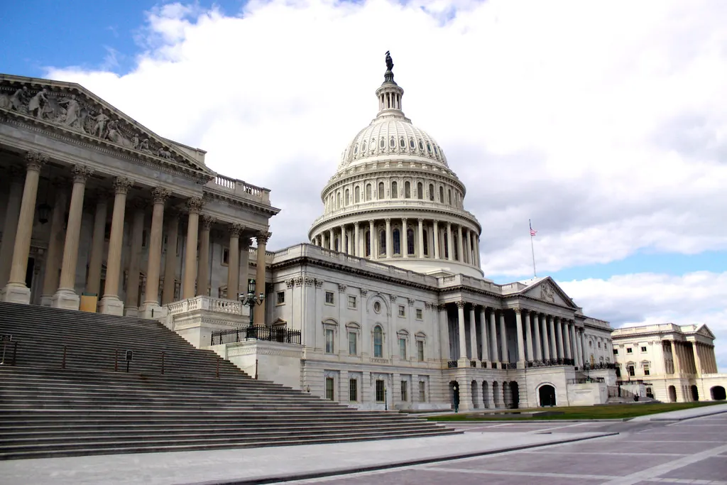 US Housing Act Passes Without Presidential Signature, Aiming to Boost Supply and Lower Costs