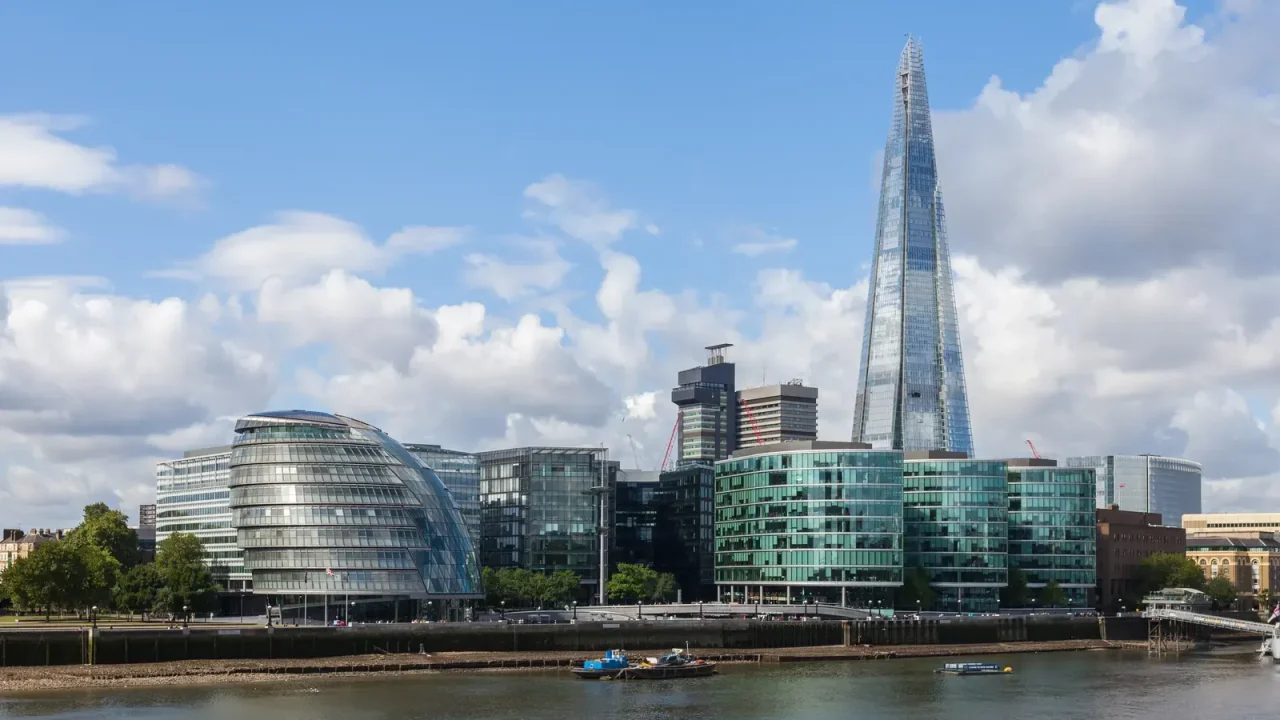 AI adoption by local governments outpaces public trust, survey finds – London implications
