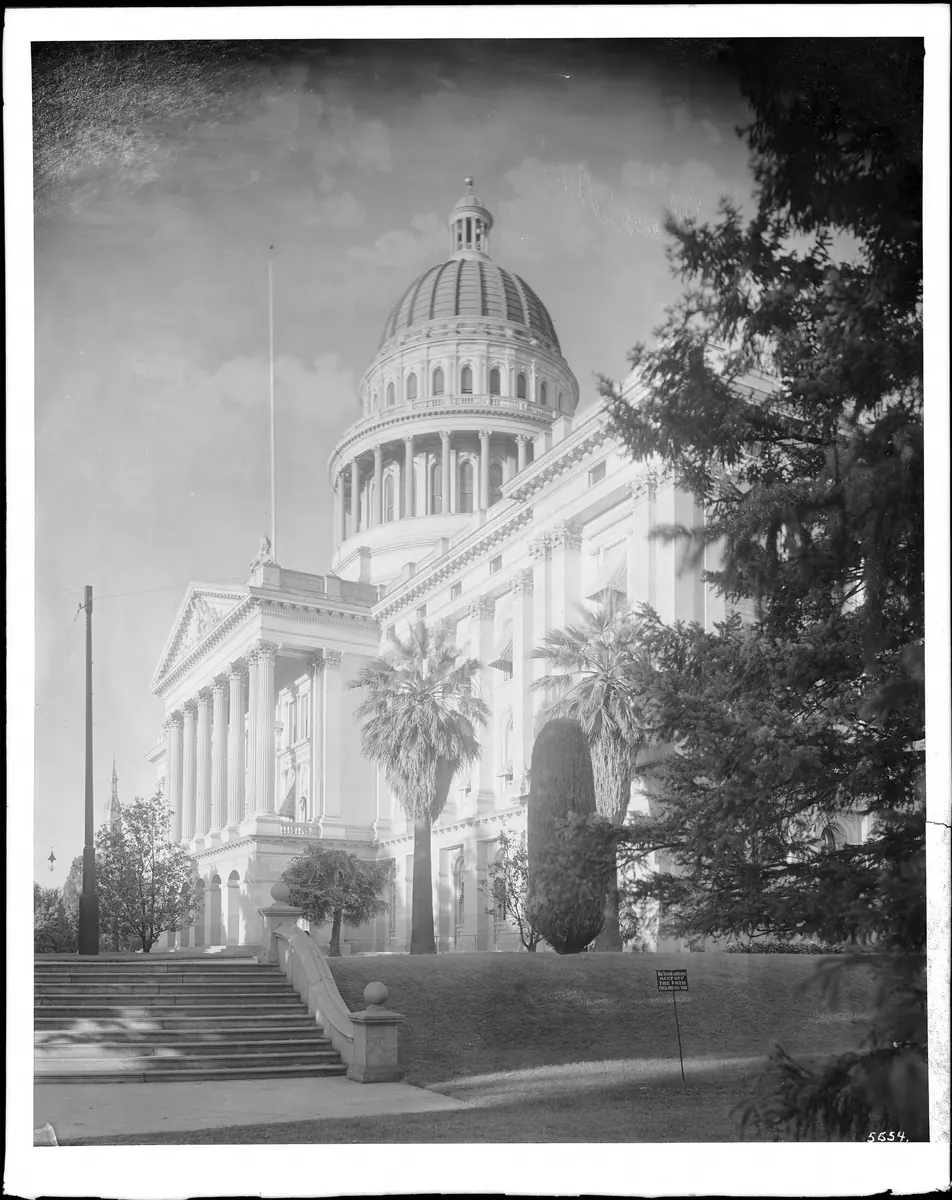 Exterior view of the California State Capitol building in Sacramento.
