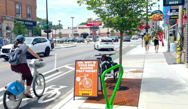 Lincoln Avenue Protected Bike Lanes Open in Chicago After Community Debate