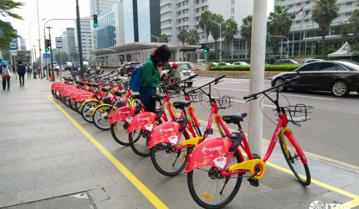 What London can learn from Jakarta’s bike-share revival push