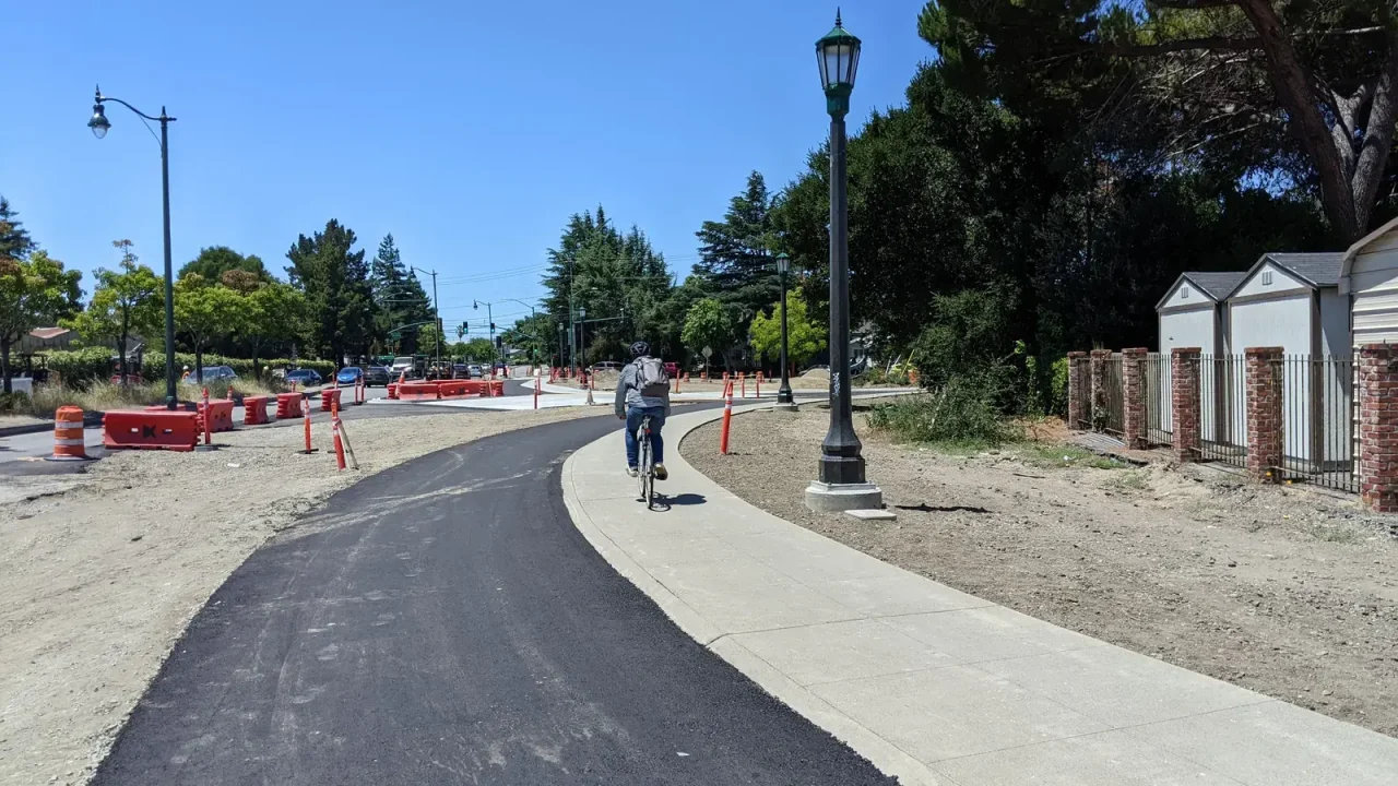 Alameda Opens Early Bike Connection Over Fruitvale Bridge