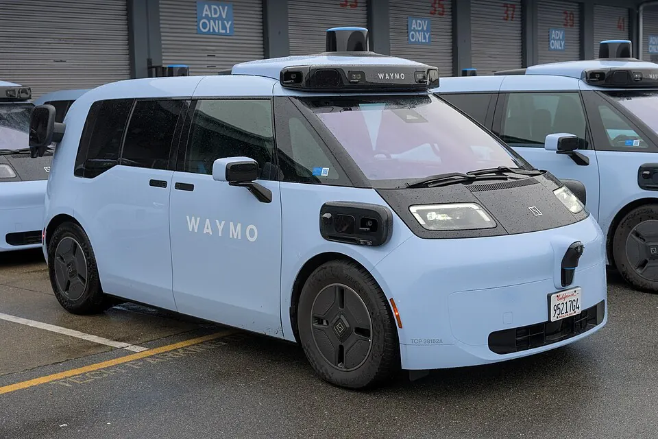 Waymo’s Chinese-made robotaxis open to all riders, raising questions for urban transport policy
